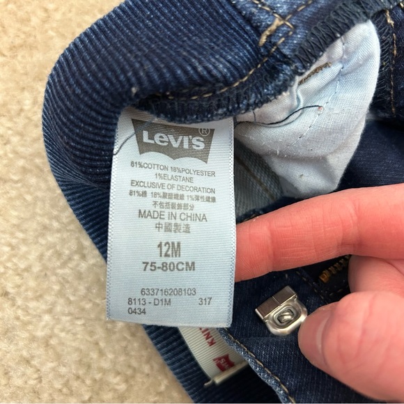 Levi Dark Wash Distressed Baby Blue Jeans Sz 12M - Picture 7 of 9